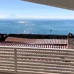 Bay 佩弗卡里