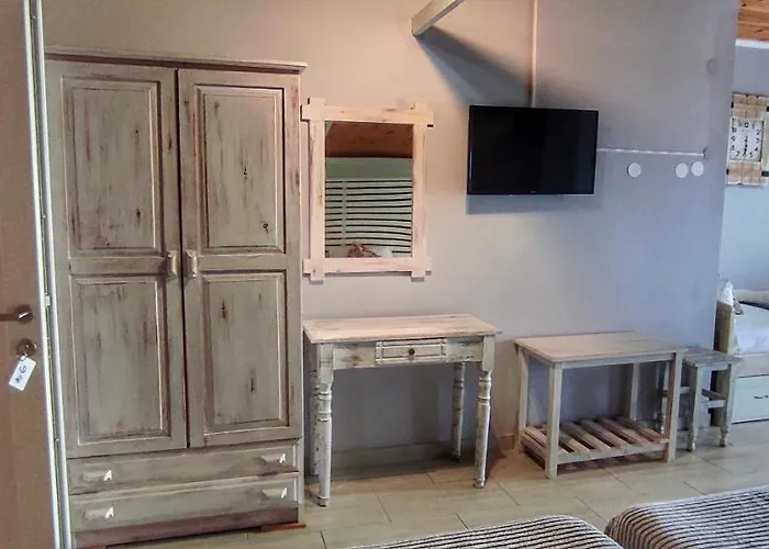 Apartment Bay
