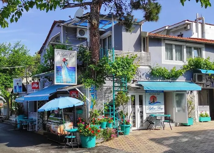 Apartment Bay *