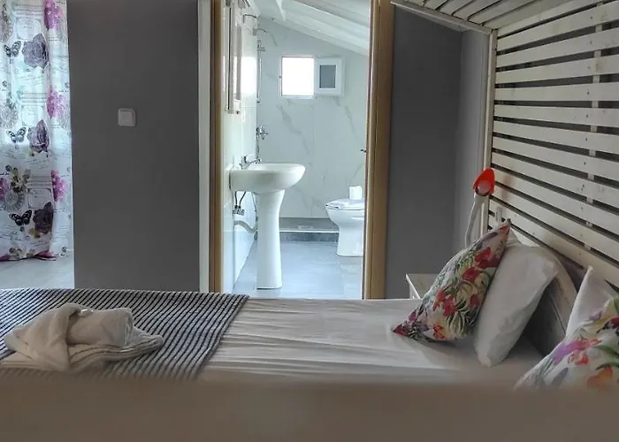 Bay Apartment